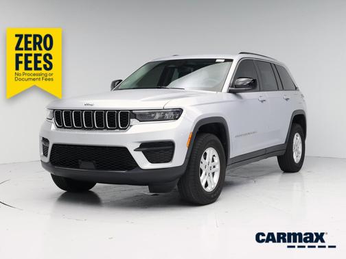 Silver 2023 Jeep Grand Cherokee Laredo