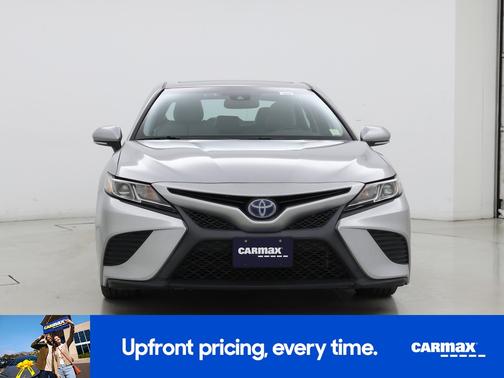 Gray 2018 Toyota Camry Hybrid SE