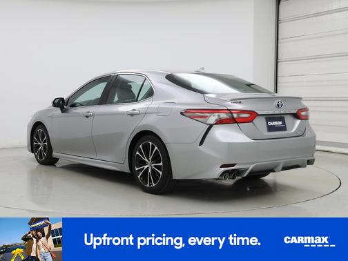 Gray 2018 Toyota Camry Hybrid SE