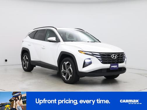 White 2023 Hyundai TUCSON SEL