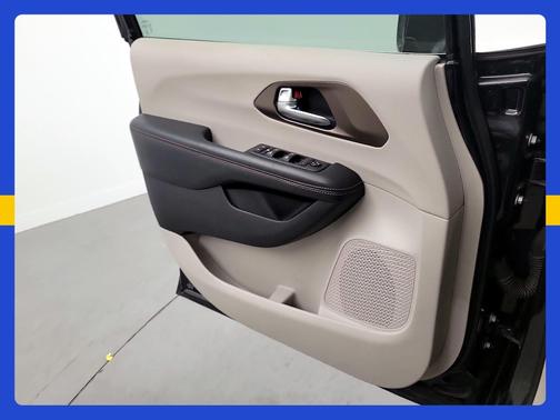 Black 2019 Chrysler Pacifica Touring L Plus