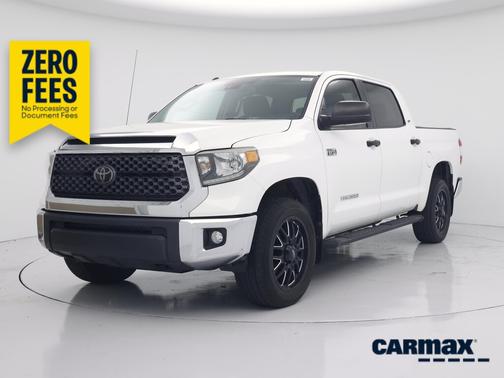 White 2018 Toyota Tundra SR5