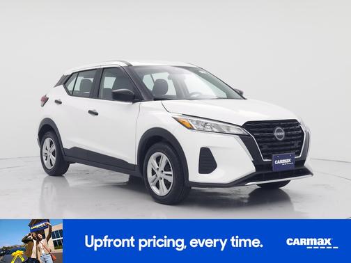 White 2024 Nissan Kicks S