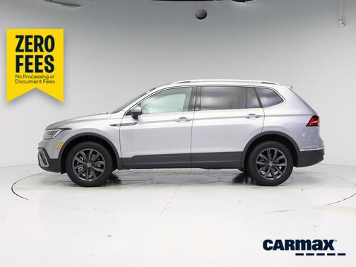 Gray 2023 Volkswagen Tiguan SE