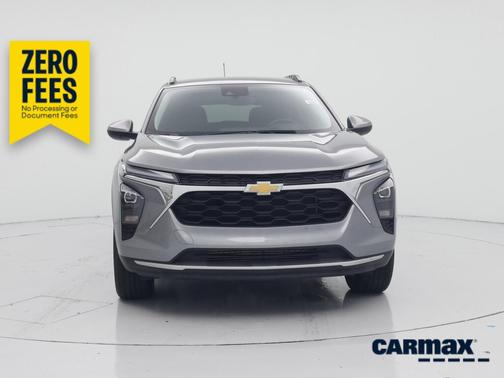Gray 2025 Chevrolet Trax LT