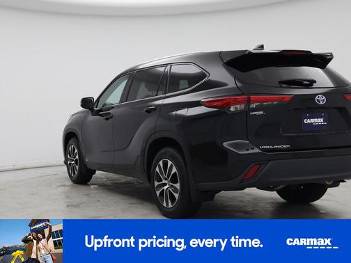 2022 Toyota Highlander Hybrid XLE