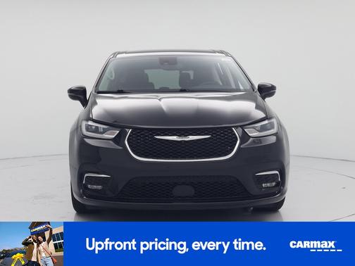 Black 2023 Chrysler Pacifica Touring L