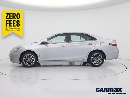 Silver 2017 Toyota Camry SE