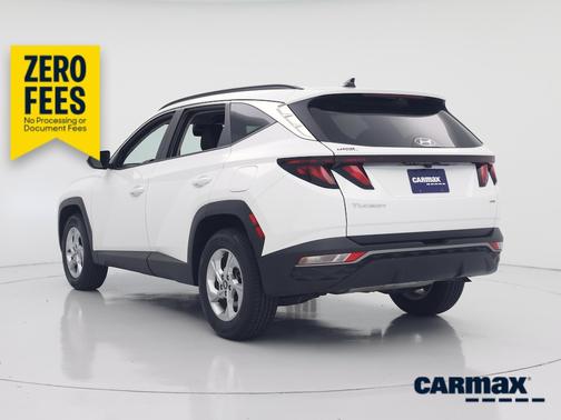 White 2024 Hyundai TUCSON SEL