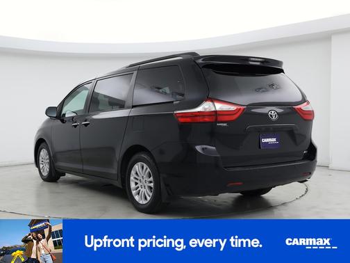 2017 Toyota Sienna XLE