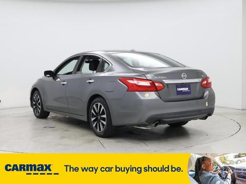 2017 Nissan Altima SV