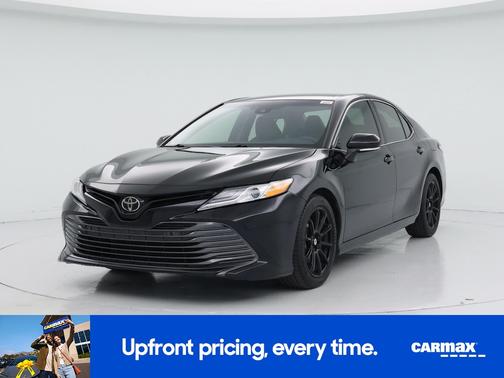 Black 2018 Toyota Camry XLE