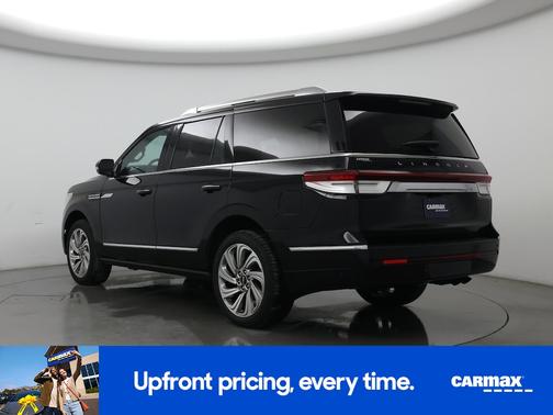 Black 2024 Lincoln Navigator Premiere
