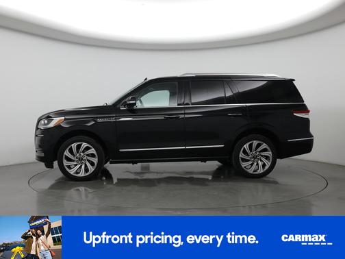 Black 2024 Lincoln Navigator Premiere