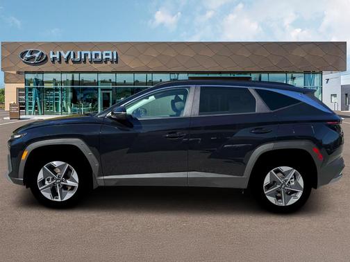 Black 2026 Hyundai TUCSON Hybrid SEL Convenience