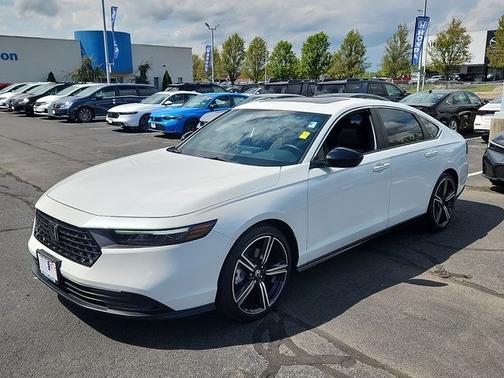 Platinum White Pearl 2024 Honda Accord Hybrid Sport