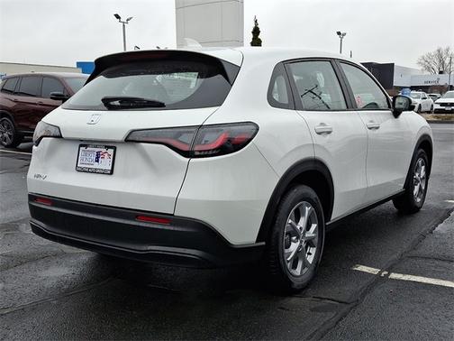 2025 Honda HR-V LX