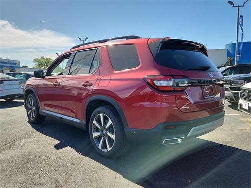 2025 Honda Pilot Touring
