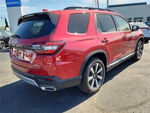 2025 Honda Pilot Touring