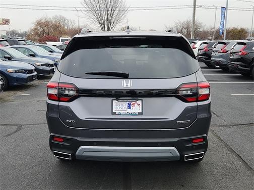 2025 Honda Pilot Touring