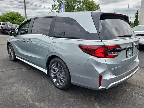 2025 Honda Odyssey Touring