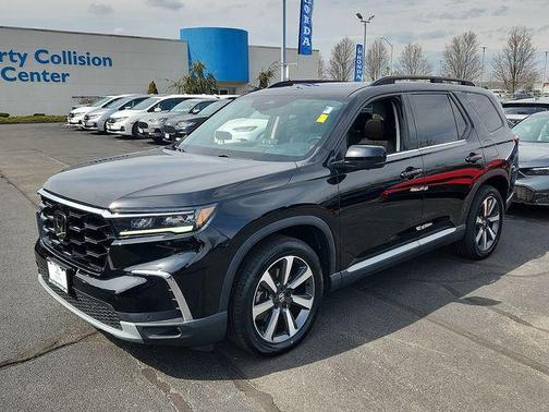 Black 2023 Honda Pilot Elite