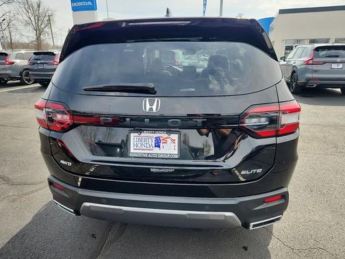 Black 2023 Honda Pilot Elite