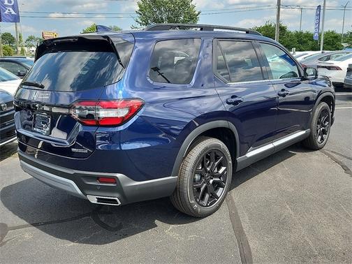 2025 Honda Pilot Touring+