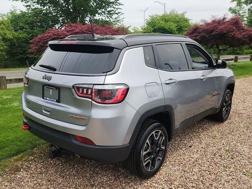 Billet Silver Metallic Clearcoat 2019 Jeep Compass Trailhawk