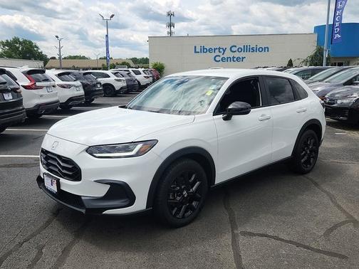 White 2024 Honda HR-V Sport