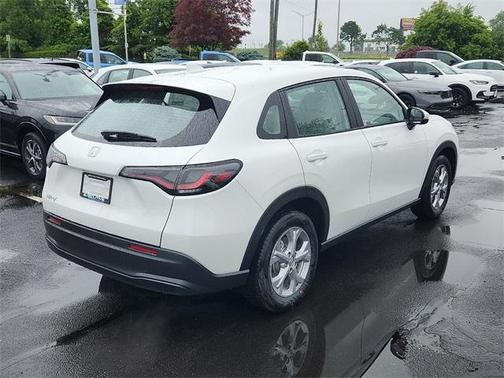 2025 Honda HR-V LX