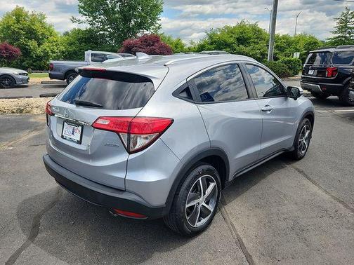 Lunar Silver Metallic 2022 Honda HR-V EX-L