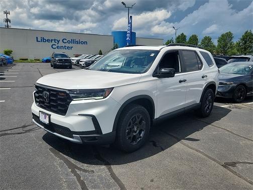 2025 Honda Pilot TrailSport