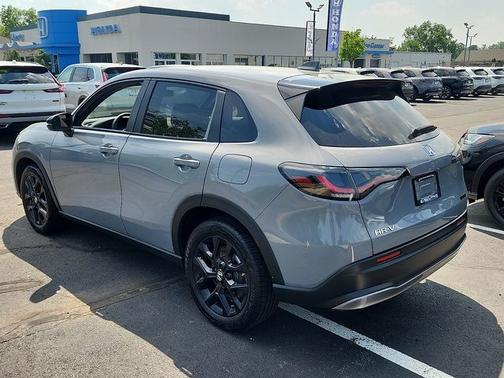Urban Gray Pearl 2024 Honda HR-V Sport