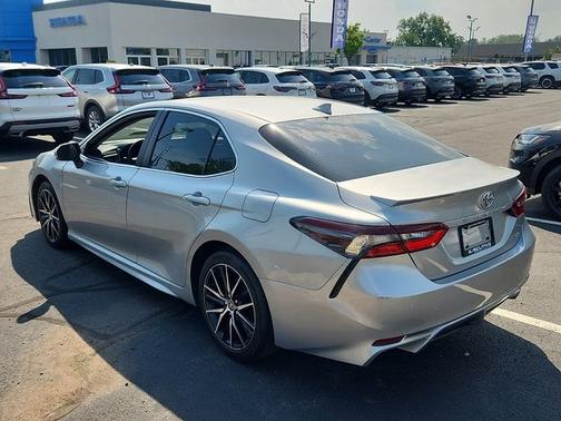 Celestial Silver Metallic 2024 Toyota Camry SE