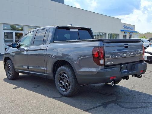 2025 Honda Ridgeline TrailSport+