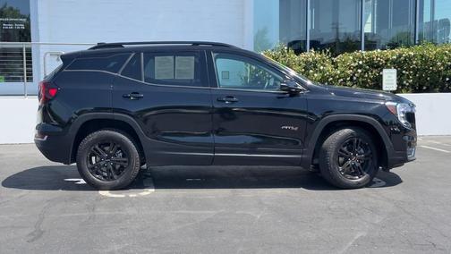 2023 GMC Terrain AWD AT4