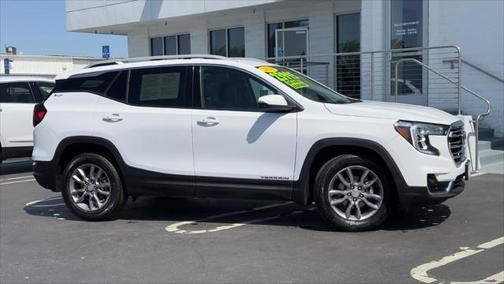 2023 GMC Terrain SLT