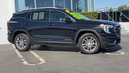 2023 GMC Terrain SLT