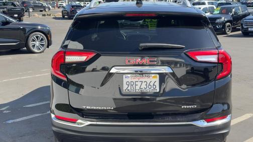 2023 GMC Terrain SLT