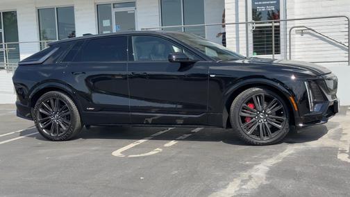 2026 Cadillac LYRIQ V Premium