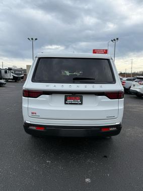 2022 Jeep Wagoneer Series III 4x4