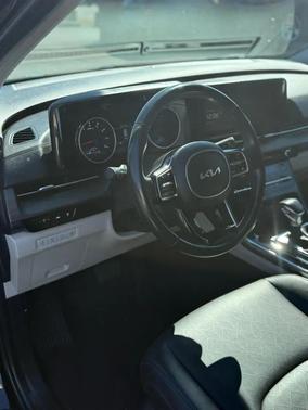 2022 Kia Carnival EX