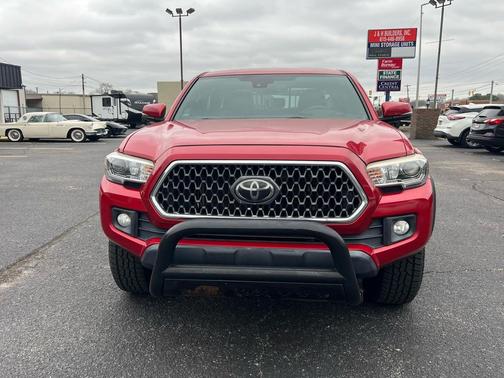 2018 Toyota Tacoma SR