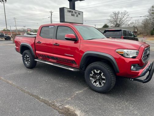 2018 Toyota Tacoma SR
