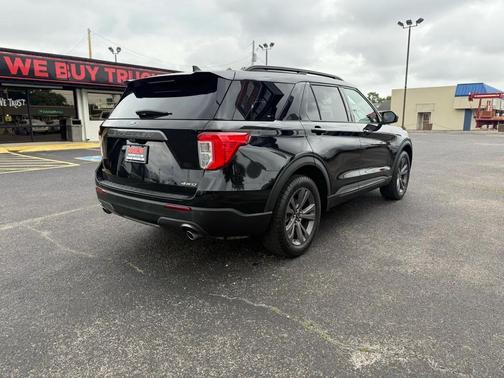 Agate Black Metallic 2021 Ford Explorer XLT