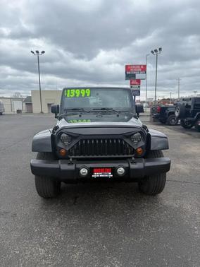 Black Clearcoat 2012 Jeep Wrangler Sahara