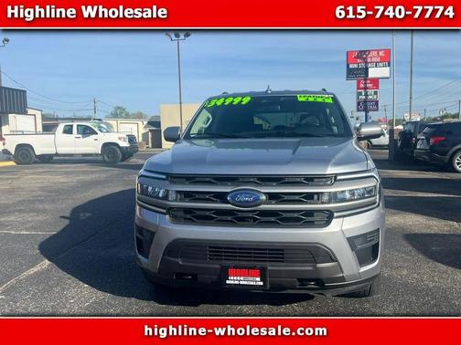 Iconic Silver Metallic 2023 Ford Expedition XLT
