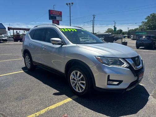 Brilliant Silver 2018 Nissan Rogue SV