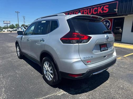 Brilliant Silver 2018 Nissan Rogue SV